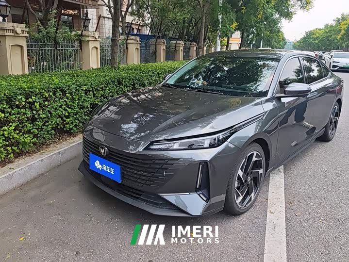 Changan Yida Blue Whale NE 1.5T GDI DCT flagship - автомобиль из Китая