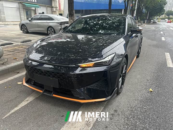 Changan UNI-V 1.5T noble sports - автомобиль из Китая