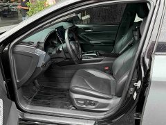 Toyota 2.5L Luxury Edition VI - фото 6
