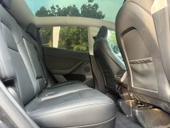Tesla Model Y rear-wheel drive version - фото 12