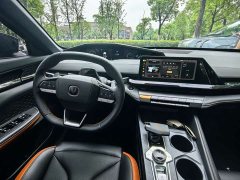 Changan UNI-V 2022 1.5T premium - фото 15