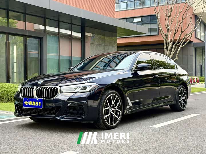 BMW 5 Series Facelift Three 530Li Exclusive M Sports Package - автомобиль из Китая