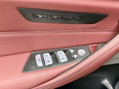 BMW 5 Series Facelift Three 530Li Exclusive M Sports Package - фото 11
