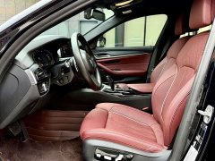 BMW 5 Series Facelift Three 530Li Exclusive M Sports Package - фото 7