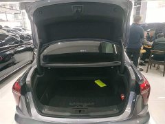 Hongqi H5 2.0T Automatic Intelligent Connected Flag Edition - фото 15