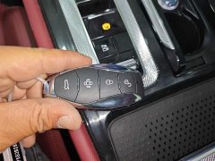 Hongqi H5 PHEV 170 super hybrid version - фото 9