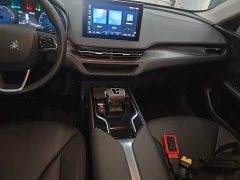 Hongqi E-QM5 2023 facelift basic travel version - фото 14