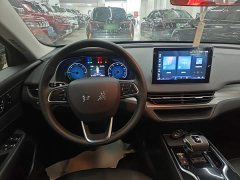 Hongqi E-QM5 2023 facelift basic travel version - фото 11