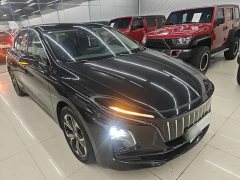 Hongqi E-QM5 2023 facelift basic travel version - фото 4