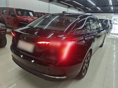 Hongqi E-QM5 2023 facelift basic travel version - фото 7
