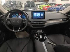 Hongqi E-QM5 2023 facelift basic travel version - фото 10