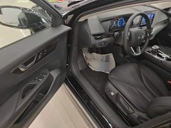 Hongqi E-QM5 2023 facelift basic travel version - фото 16