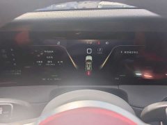Hongqi E-HS9 690km flagship version six seats - фото 3