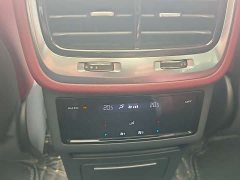 Hongqi E-HS9 690km flagship version six seats - фото 8