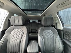 Hongqi HS5 2022 2.0T Zhilian Qixiang four-wheel drive version - фото 9