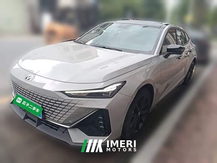 Changan UNI-V 1.5T premium - автомобиль из Китая