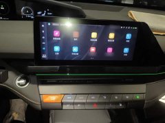 Changan UNI-V 1.5T premium - фото 6
