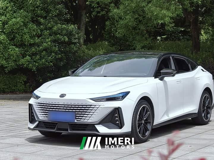 Changan UNI-V 1.5T premium - автомобиль из Китая