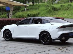 Changan UNI-V 1.5T premium - фото 7