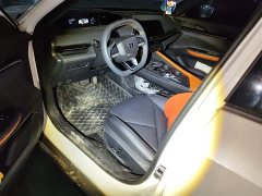 Changan UNI-V 1.5T premium - фото 14