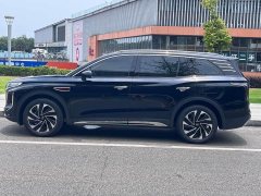 Hongqi HS7 PHEV 2024 2.0T PHEV four-wheel drive Qichang version 7 seats - фото 7