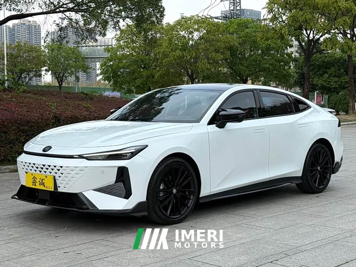 Changan UNI-V 1.5T Premium Version