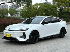 Changan UNI-V 1.5T Premium Version - фото 1