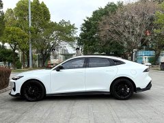 Changan UNI-V 1.5T Premium Version - фото 20