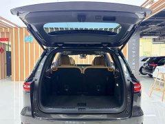 Li Auto ONE Extended-Range 6-Seater - фото 13