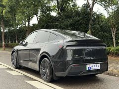Tesla Model Y rear-wheel drive version - фото 14