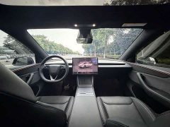 Tesla Model Y rear-wheel drive version - фото 5