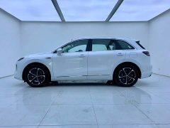 Hongqi Shangjie H5 extended range Max - фото 4
