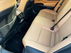 Lexus ES 200 Excellence Edition - фото 4