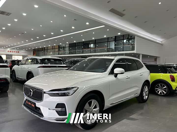 Volvo XC60 B5 AWDLuxury Edition - автомобиль из Китая