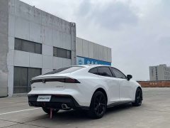 Changan UNI-V 2022 1.5T premium - фото 9