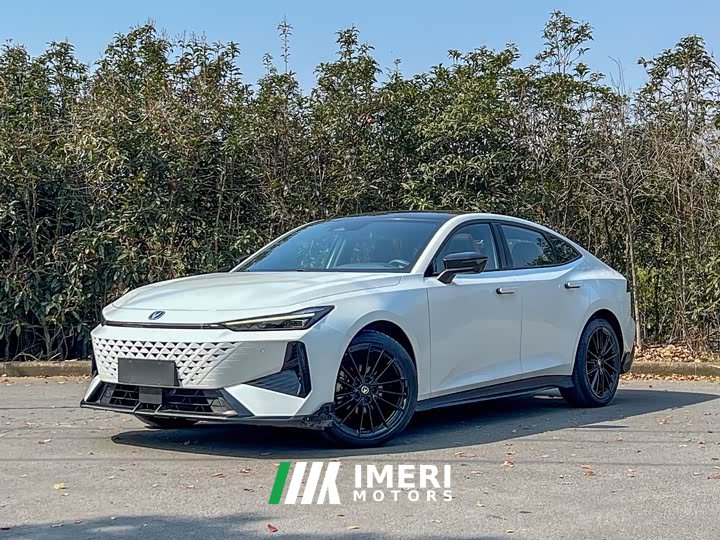 Changan UNI-V 1.5T noble sports - автомобиль из Китая