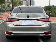 Lexus ES 200 Edition - фото 10