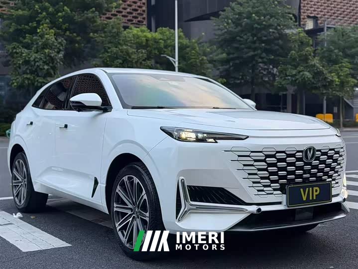 Changan UNI-K 2.0T premium - автомобиль из Китая