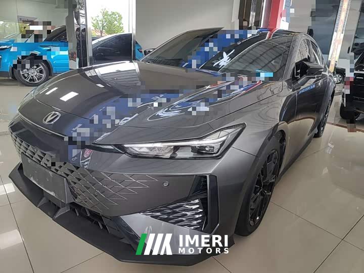 Changan UNI-V 1.5T premium - автомобиль из Китая