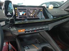 Changan UNI-V 1.5T premium - фото 13