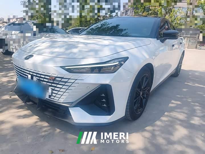 Changan UNI-V 1.5T Excellent Type - автомобиль из Китая