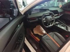 Changan UNI-V 1.5T premium - фото 14