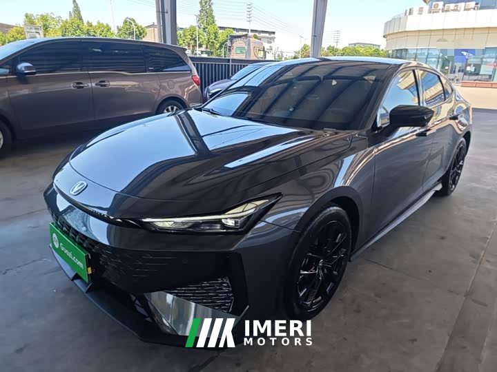 Changan UNI-V 1.5T 500Bar Premium Type - автомобиль из Китая