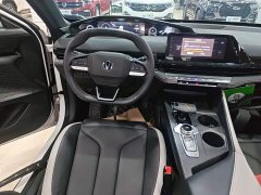 Changan UNI-V 1.5T exclusive - фото 13