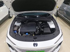 Changan UNI-V 1.5T exclusive - фото 20