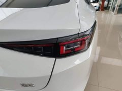 Changan Yida Blue Whale NE 1.5T GDI DCT Pilot Edition - фото 8