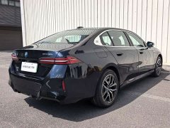 BMW i5 eDrive 35L M Sport Package - фото 9