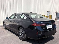 BMW i5 eDrive 35L M Sport Package - фото 10