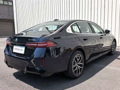 BMW i5 eDrive 35L M Sport Package - фото 9