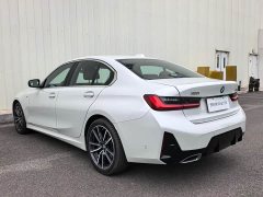 BMW 3 Series 325i M Sport Package - фото 10